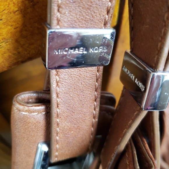 Michael Kors camel/brown/tan leather shoulder bag - Picture 3 of 8